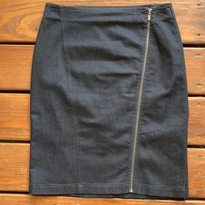 Laundry denim pencil skirt w/ diagonal front zip